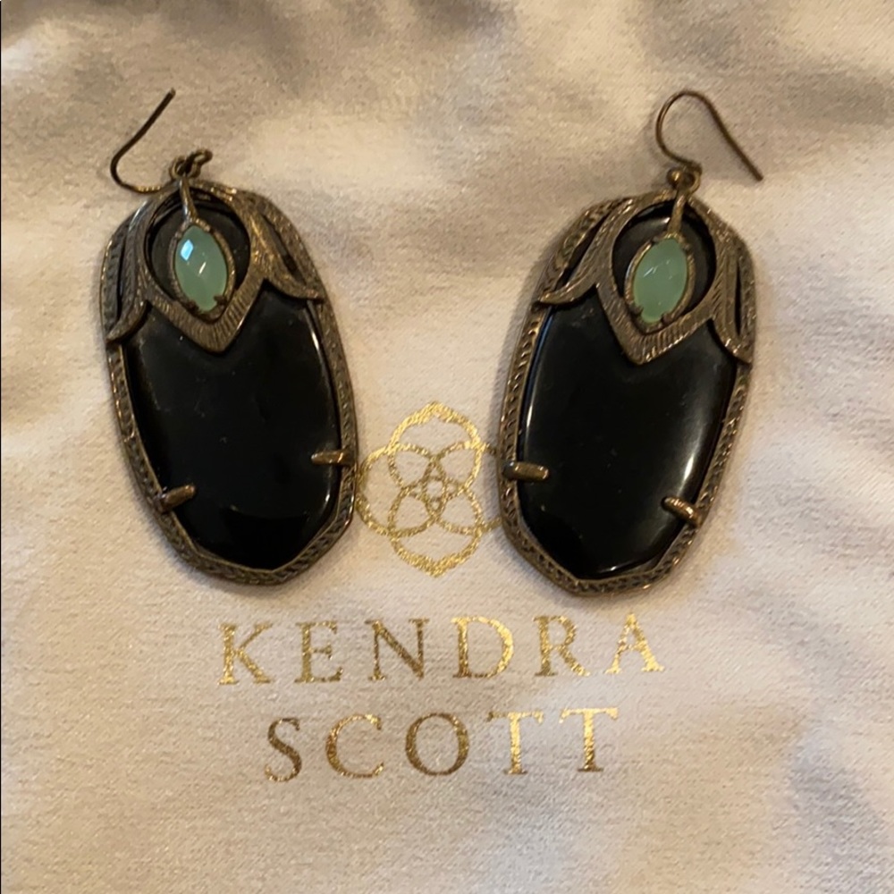 Kendra Scott Elle earrings